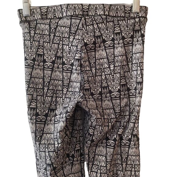 Pink by Victoria's Secret Womens Black and White Abstract Pattern Leggings Small - Picture 5 of 9
